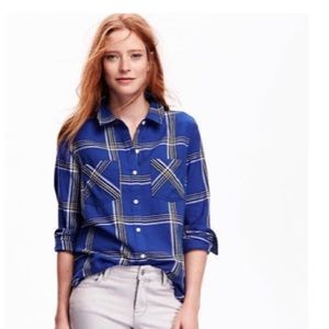 Old navy long sleeve blue plaid shirt